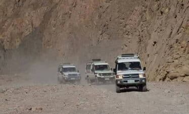 Super Safari Hurghada – Desert Adventure with Quad, Jeep & Bedouin Dinner