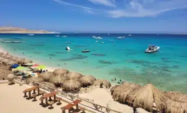 Mahmya Island snorkeling trip from Hurghada with crystal clear water