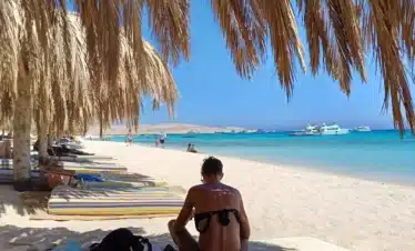 Mahmya Island snorkeling trip from Hurghada with crystal clear water