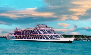 Cairo Nile Dinner Cruise with dinner and live entertainment