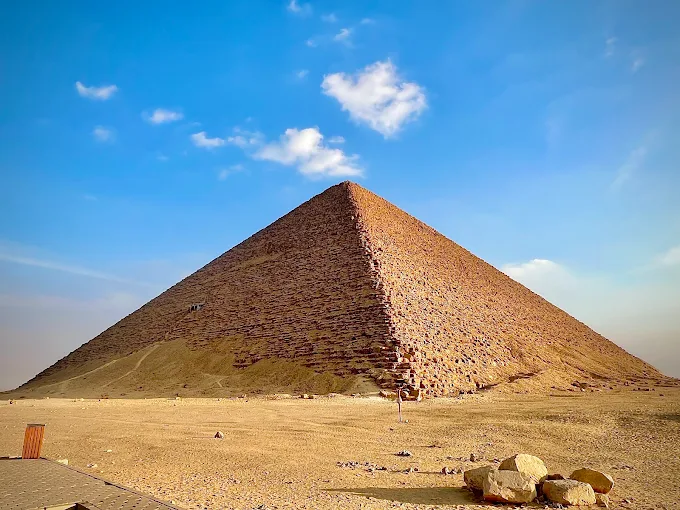 Private Dahshur pyramids tour from Cairo at the Red Pyramid