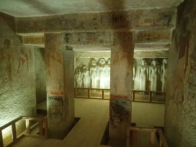 Tomb of Meresankh III interior carvings Giza